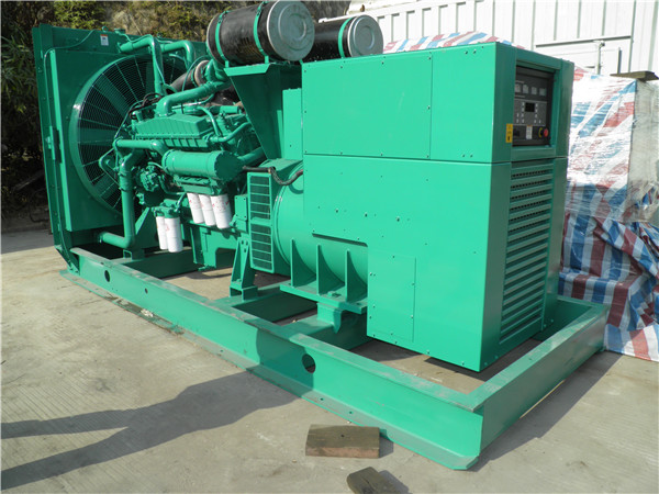 望谟出租发电机 发电机组厂家：柴油发电机组的控制屏的作用是什么？