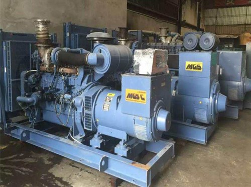 望谟发电机组带负载降电压是什么原因照成的？